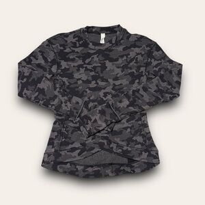 Lululemon Close to Crossing Grey Camouflage Longsleeve Top Size 4 Workout Sporty
